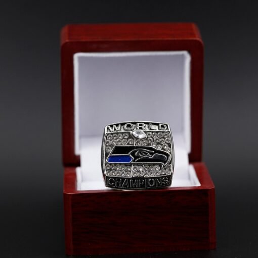 Seahawks Super Bowl Ring 2013 - Image 4