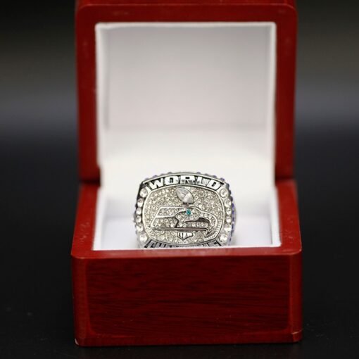 Seahawks Super Bowl Ring 2013 - Image 3